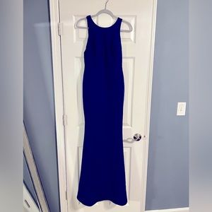 Worn 1 time, flattering and forgiving allowing you to have that hourglass figure